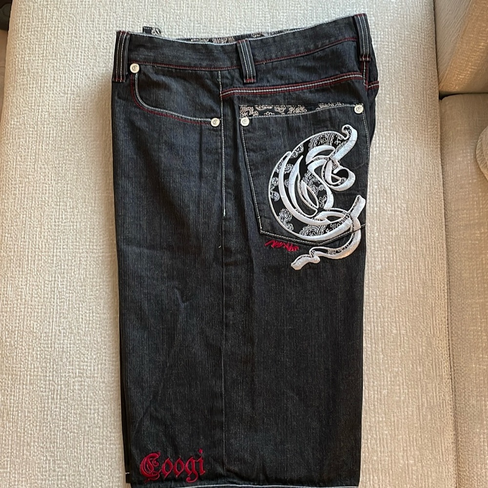 Men's Coogi Baggy Jean Shorts.